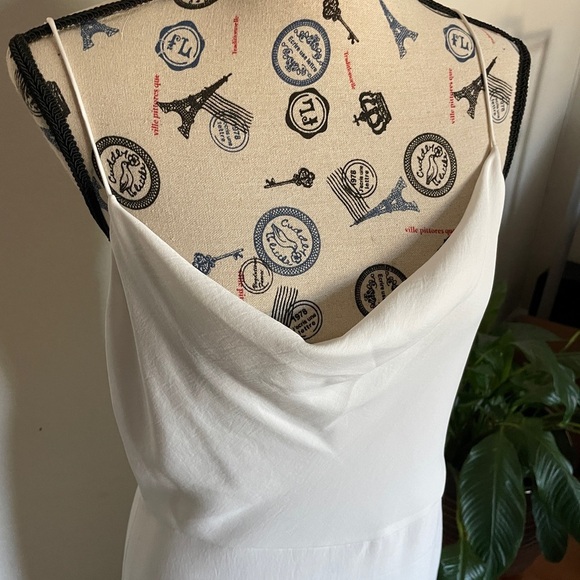 NWT -  Alice + Olivia Adrina Cowl-Neck Spaghetti-Strap High-Low Midi Dress - Picture 2 of 15